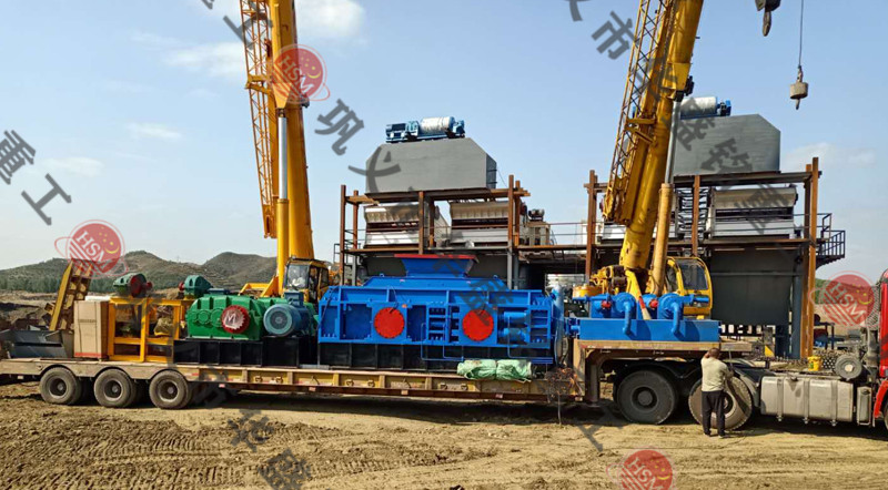 鵝卵石制砂機生產現場